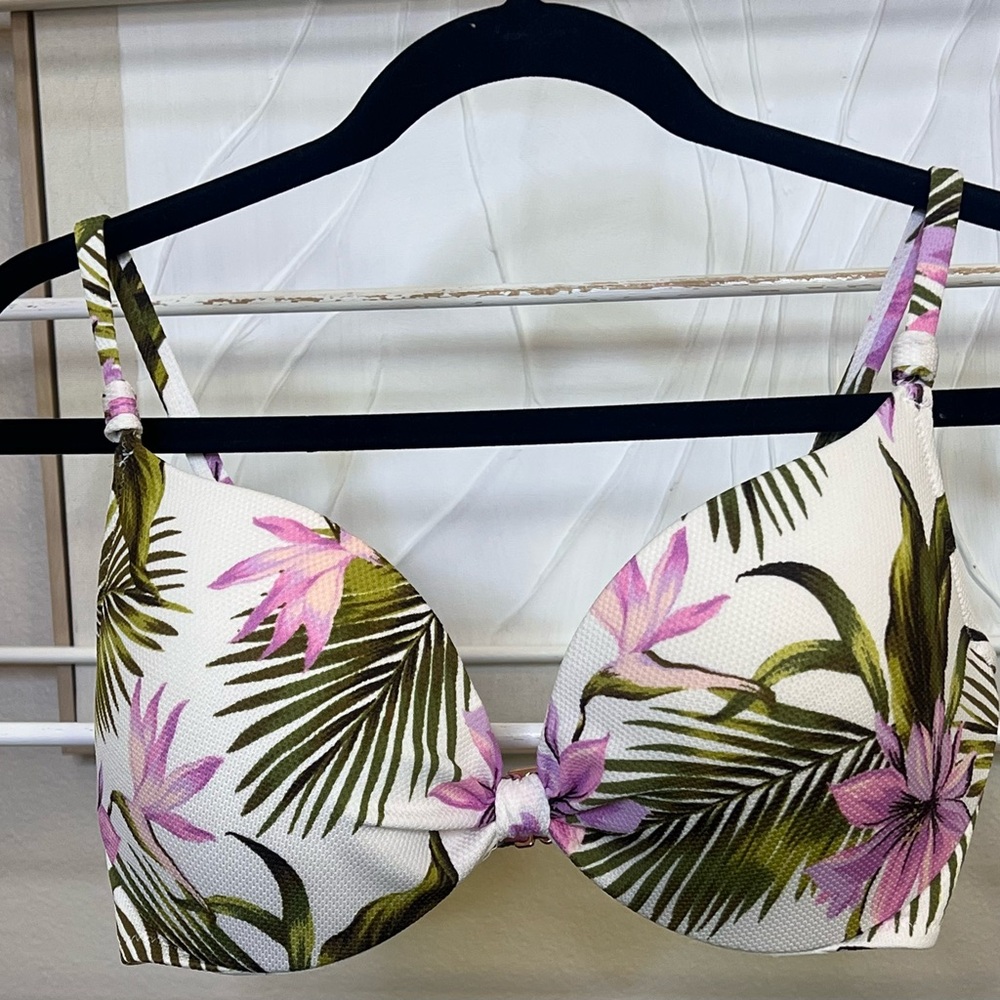 Shade & Shore Cream Bikini Top